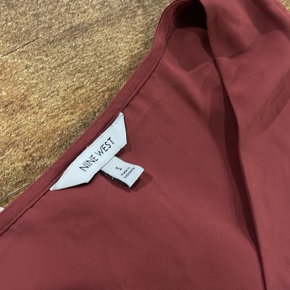 Nine West Top Bundle - 4 Tops - Picture 6 of 8